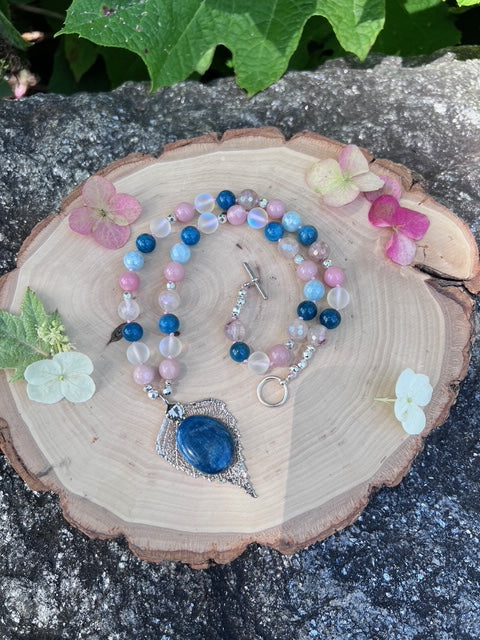 Peaceful Expression Short Mala Necklace