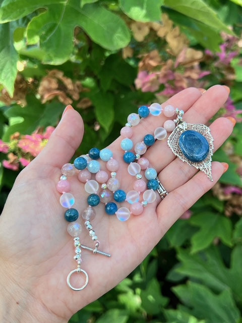 Peaceful Expression Short Mala Necklace