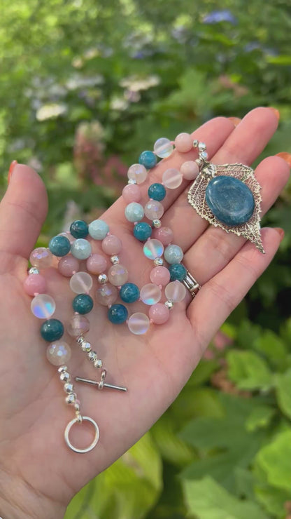 Peaceful Expression Short Mala Necklace